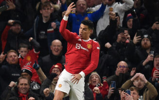 Cristiano Ronaldo, de God Narcissus van het voetbal, schrijft geschiedenis met zijn achthonderdste doelpunt (1)