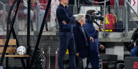 Als coach wil Van Persie zichzelf blijven