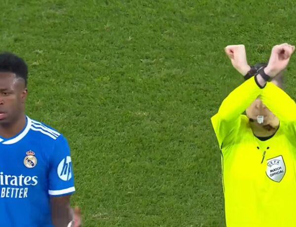 Gekruiste armen als alarmsignaal