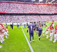 Nederigheid past bij nummer 4 Ajax