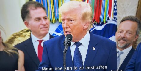 Trump raaskalt, 2 minuten en 20 seconden lang